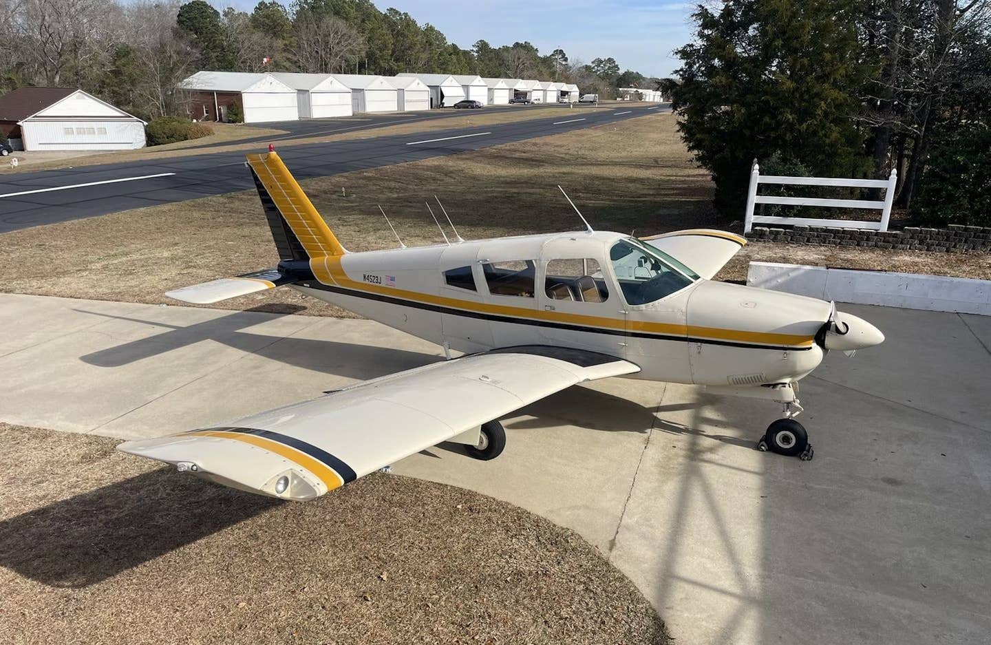 This 1968 Piper PA-28R-180 Arrow Is a No-Nonsense, Retractable ‘AircraftForSale’ Top Pick